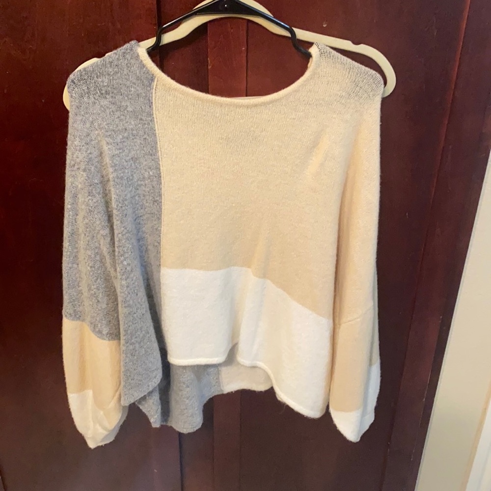 Vici sweater
